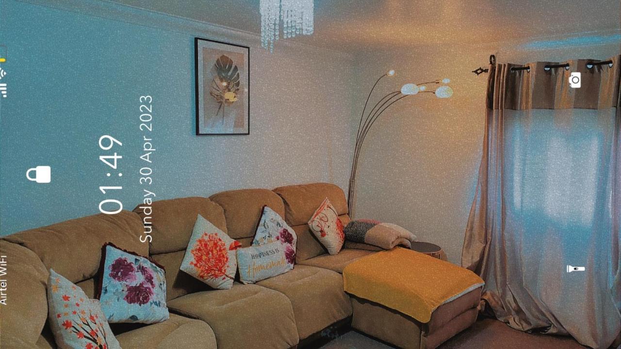 דאגנהאם Lovely 2 Bed Flat/Apt In East London- Nice Estate. מראה חיצוני תמונה