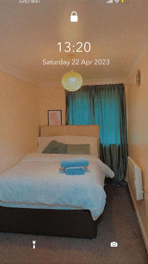 דאגנהאם Lovely 2 Bed Flat/Apt In East London- Nice Estate. מראה חיצוני תמונה