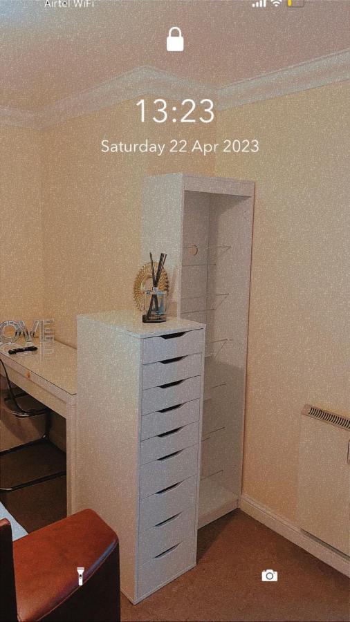 דאגנהאם Lovely 2 Bed Flat/Apt In East London- Nice Estate. מראה חיצוני תמונה