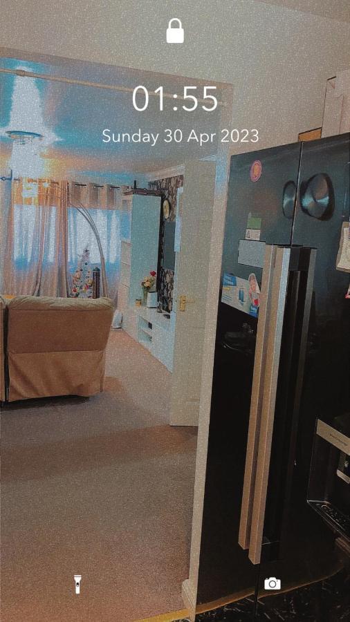 דאגנהאם Lovely 2 Bed Flat/Apt In East London- Nice Estate. מראה חיצוני תמונה